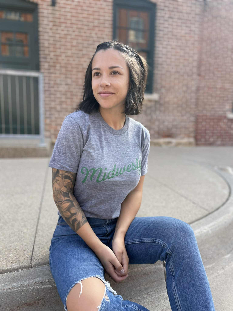 Midwesty® Tee in Gray