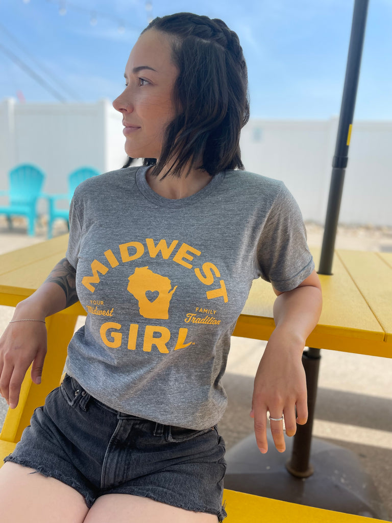 Wisconsin Midwest Girl Tee in Gray