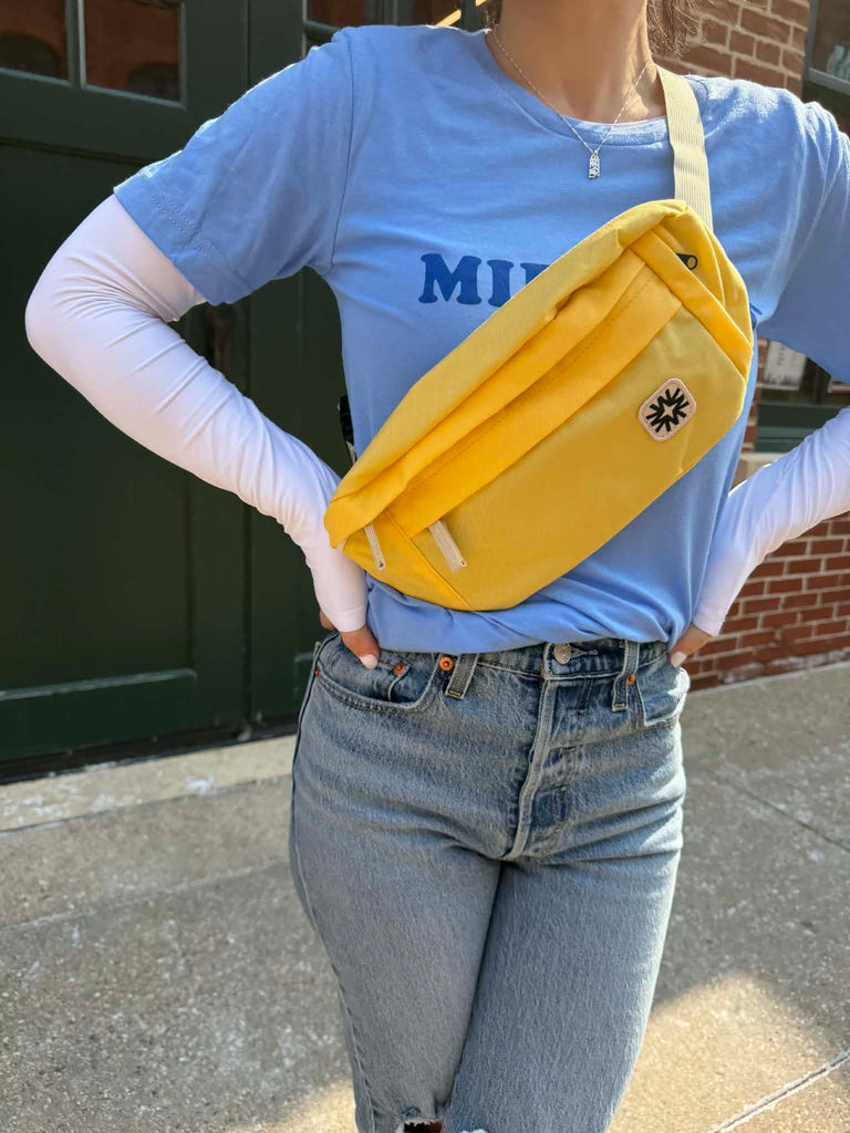 Louie Sling in Lemon
