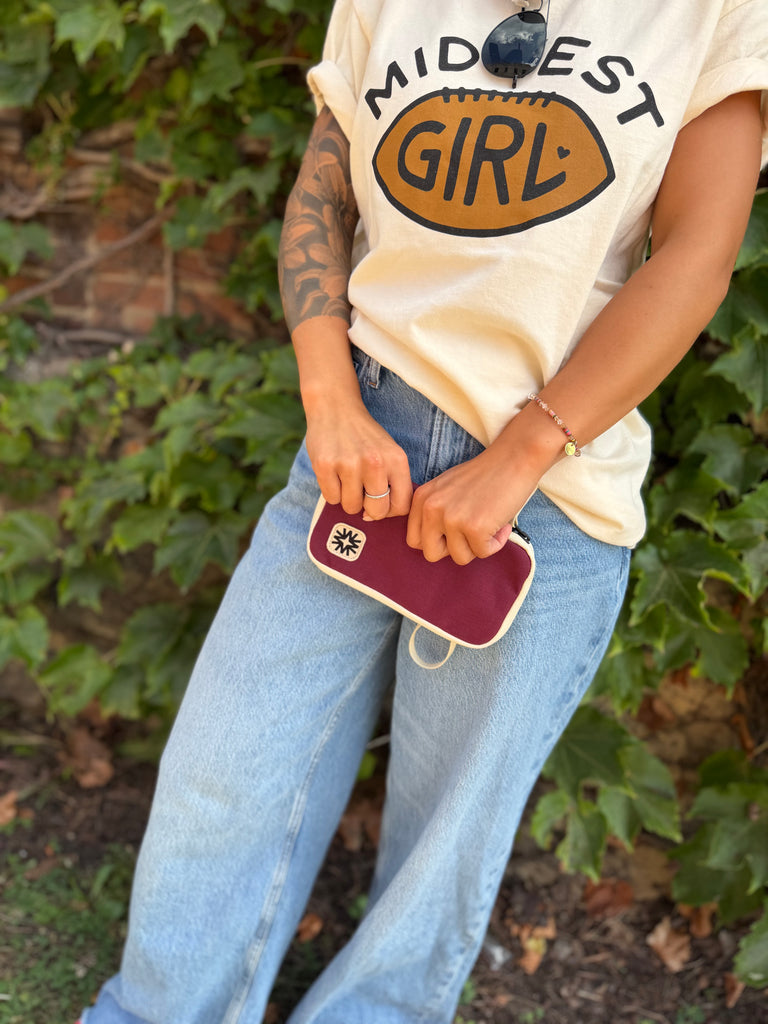 Mylee Clutch in Berry