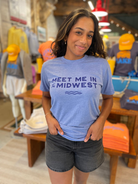 Meet Me in the Midwest Tee in Light Blue