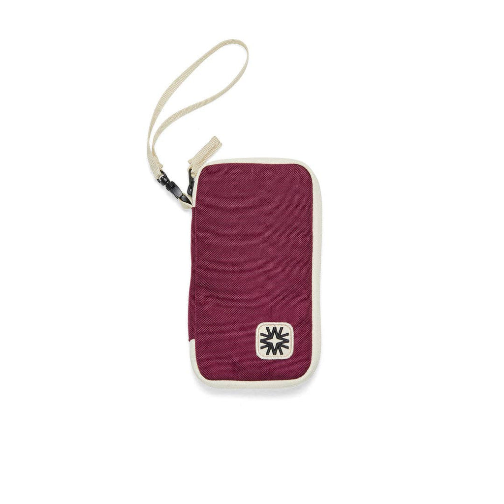Mylee Clutch in Berry