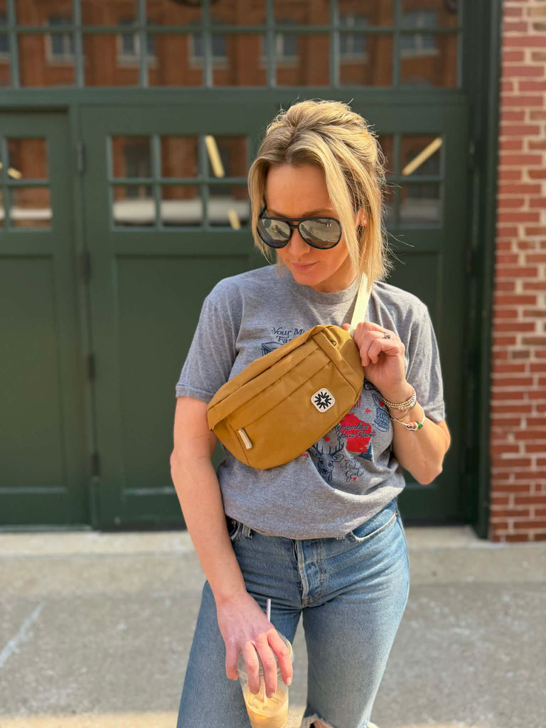 Louie Sling in Honey